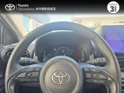 Photo 12 Toyota Yaris  116h Design 5p MC24