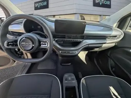 Photo 7 Fiat 500  e 118ch Pack Confort & Style & Tech MY23