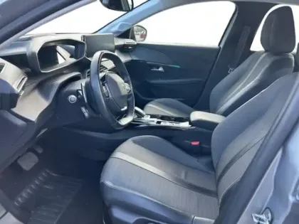 Photo 8 Peugeot 208  1.2 PureTech 130ch S&S Allure EAT8