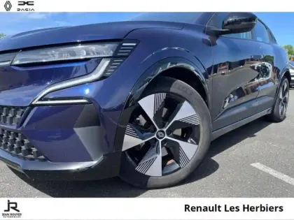 Photo 7 Renault Megane  E-Tech Electric EV40 130ch Equilibre boost charge