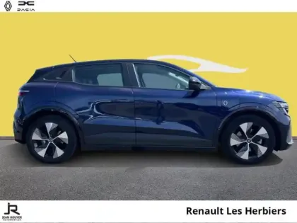 Photo 12 Renault Megane  E-Tech Electric EV40 130ch Equilibre boost charge