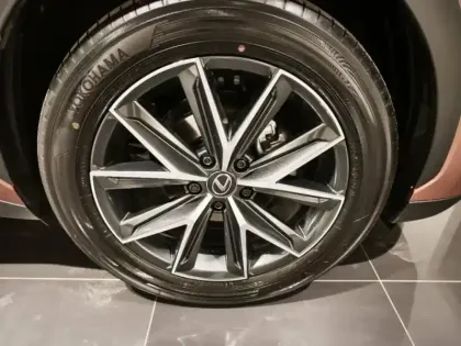 Photo 6 Lexus Lbx  1.5 136ch Cool 2WD