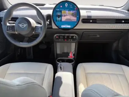 Photo 9 Mini Cooper  Cabrio S 204ch Favoured DKG7