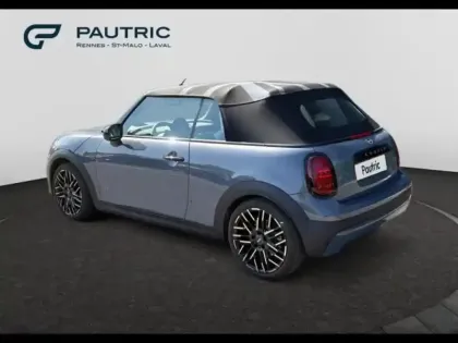 Photo 17 Mini Cooper  Cabrio S 204ch Favoured DKG7