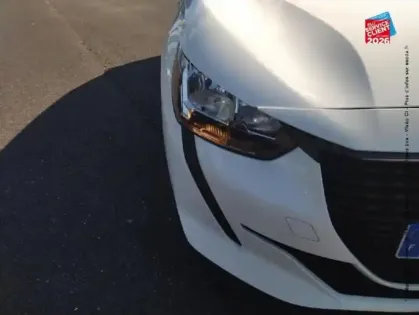 Photo 12 Peugeot 208  1.2 PureTech 75ch S&S Like 2023