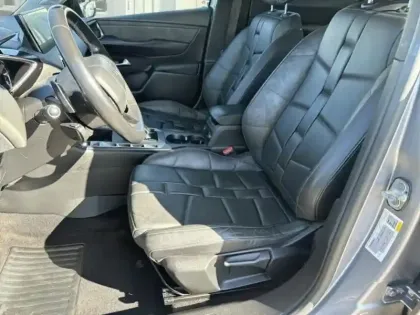 Photo 8 DS DS 3  Crossback PureTech 130ch So Chic Automatique