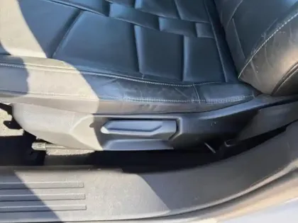 Photo 11 DS DS 3  Crossback PureTech 130ch So Chic Automatique