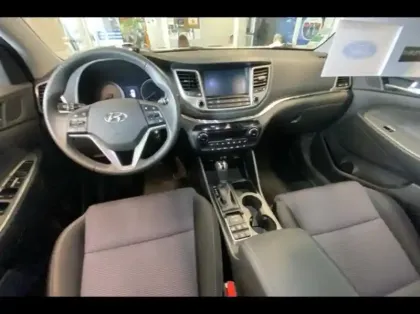 Photo 8 Hyundai Tucson  1.7 CRDI 141ch Executive 2017 2WD DCT-7