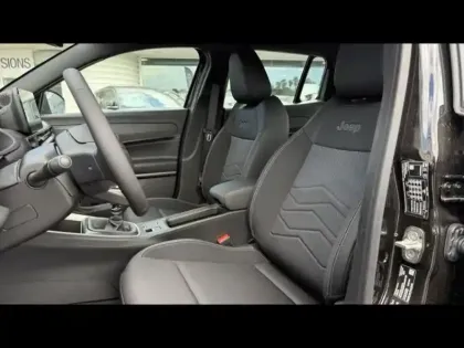 Photo 8 Jeep Avenger  1.2 Turbo T3 100ch Altitude