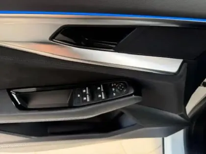 Photo 14 Renault Espace  1.2 E-Tech full hybrid 200ch esprit Alpine 7 places - 24