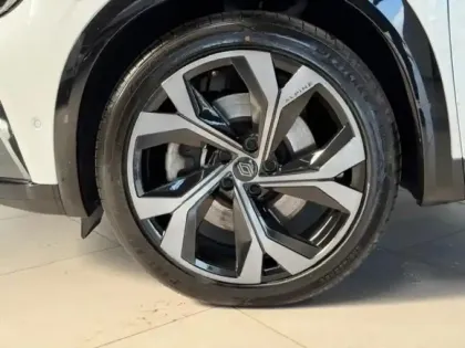 Photo 10 Renault Espace  1.2 E-Tech full hybrid 200ch esprit Alpine 7 places - 24