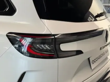 Photo 9 Renault Espace  1.2 E-Tech full hybrid 200ch esprit Alpine 7 places - 24