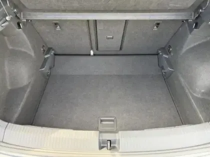 Photo 6 Volkswagen T-roc  1.5 TSI Evo2 150ch R-Line DSG7