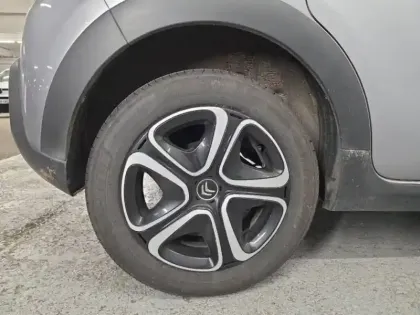 Photo 6 Citroën C3  1.2 PureTech 83ch S&S Shine