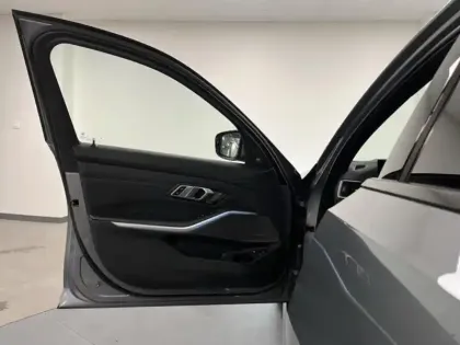 Photo 6 BMW Serie 3 Série 3 Touring 330eA xDrive 292ch M Sport