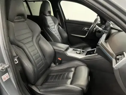 Photo 16 BMW Serie 3 Série 3 Touring 330eA xDrive 292ch M Sport