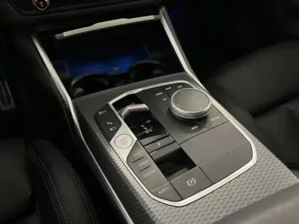 Photo 11 BMW Serie 3 Série 3 Touring 330eA xDrive 292ch M Sport