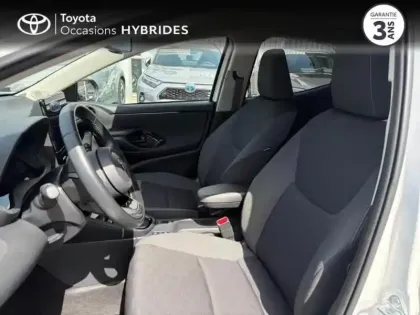 Photo 10 Toyota Yaris  116h Design 5p MC24