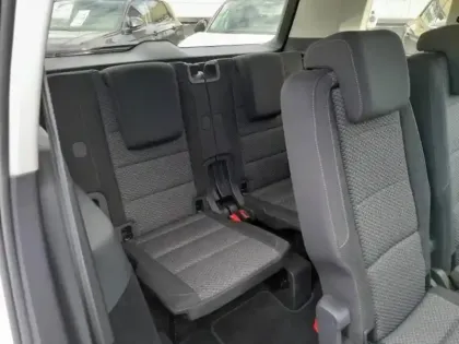 Photo 11 Volkswagen Touran  1.5 TSI EVO 150ch Life Plus 7 places