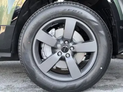 Photo 8 Land rover Defender  110 2.0 P300e PHEV X-Dynamic SE