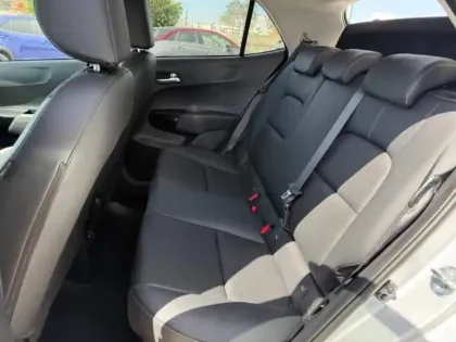 Photo 8 Kia Picanto  1.0 GDi 68ch GT-Line