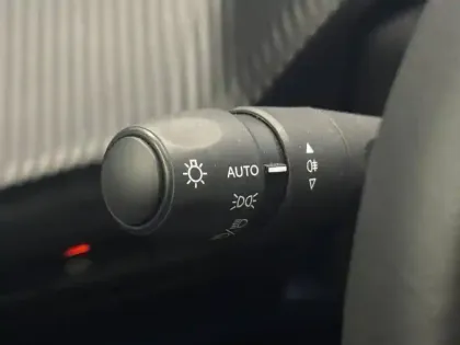 Photo 10 Peugeot 2008  1.2 PureTech 100ch S&S Style