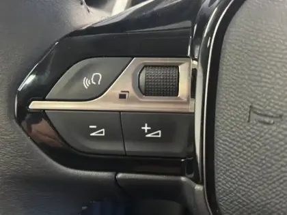 Photo 11 Peugeot 2008  1.2 PureTech 100ch S&S Style