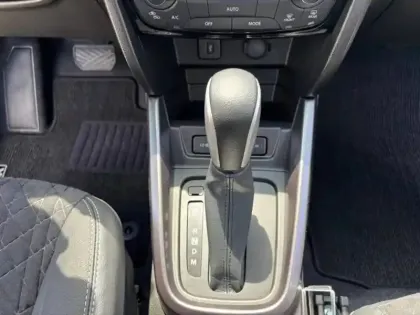 Photo 13 Suzuki Vitara  1.4 Boosterjet Hybrid 110ch Style Auto Allgrip MY25
