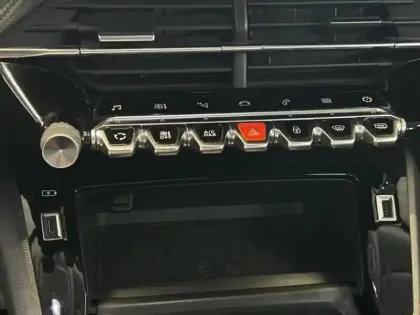 Photo 5 Peugeot 2008  1.2 PureTech 130ch S&S Allure