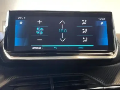 Photo 11 Peugeot 2008  1.2 PureTech 130ch S&S Allure