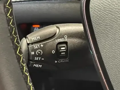 Photo 6 Peugeot 2008  1.2 PureTech 130ch S&S GT Line