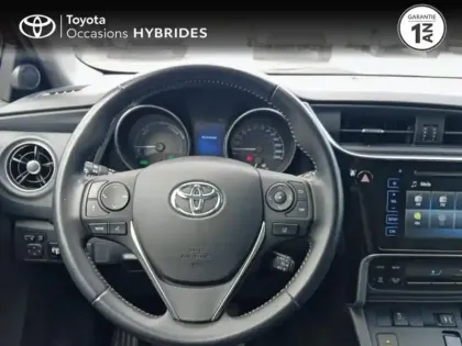 Photo 23 Toyota Auris  HSD 136h Collection