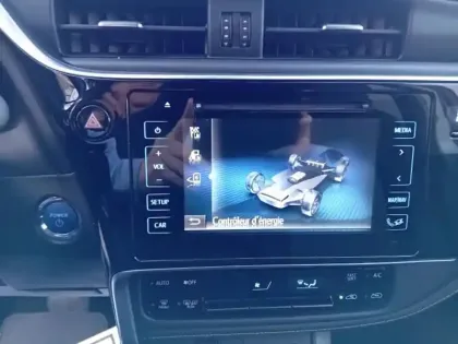 Photo 7 Toyota Auris  HSD 136h Collection