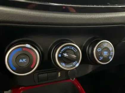 Photo 10 Toyota Aygo  X 1.0 VVT-i 72ch Design MY24