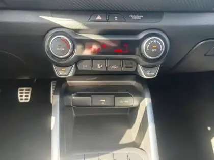 Photo 12 Kia Stonic  1.0 T-GDi 100ch GT Line