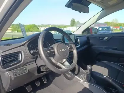 Photo 7 Kia Stonic  1.0 T-GDi 100ch GT Line