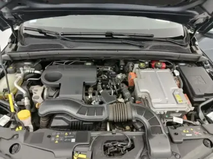 Photo 11 Renault Clio  1.6 E-Tech hybride 140ch Intens -21N