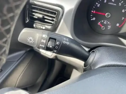 Photo 14 Kia Rio  1.0 T-GDI 100ch ISG Design Euro6d-T