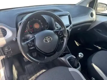 Photo 14 Toyota Aygo  1.0 VVT-i 72ch x-play 5p MY20