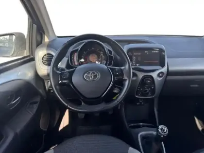 Photo 11 Toyota Aygo  1.0 VVT-i 72ch x-play 5p MY20