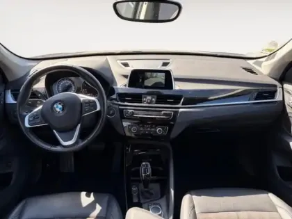 Photo 9 BMW X1  sDrive18dA 150ch xLine Euro6d-T