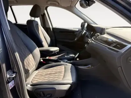 Photo 14 BMW X1  sDrive18dA 150ch xLine Euro6d-T