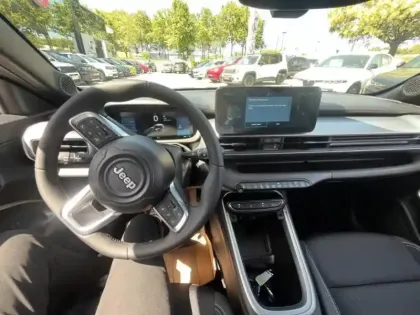 Photo 9 Jeep Avenger  Electrique 156ch 115kW Summit