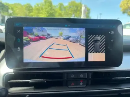 Photo 13 Jeep Avenger  Electrique 156ch 115kW Summit