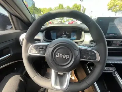 Photo 10 Jeep Avenger  Electrique 156ch 115kW Summit