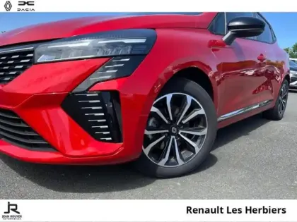 Photo 7 Renault Clio  1.6 E-Tech 145ch full hybrid Techno - 24