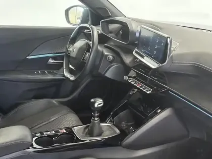 Photo 12 Peugeot 2008  1.2 PureTech 130ch S&S Allure Pack