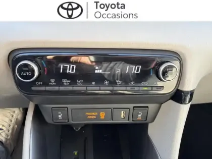 Photo 9 Toyota Yaris  116h Iconic 5p