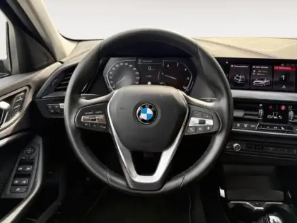 Photo 26 BMW Serie 1 Série 1 116dA 116ch Edition Sport DKG7