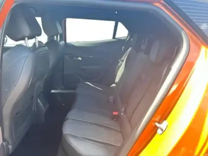 Photo 12 Peugeot 2008  e- 136ch GT